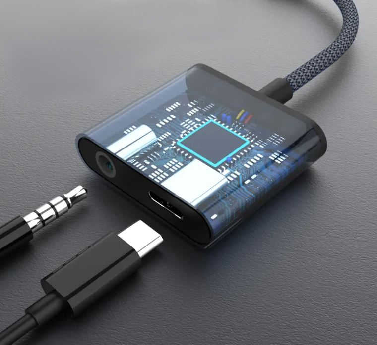 Smartphone iPhone iPad USB-C to 3.5mm audio break-out with charging adapter Kit