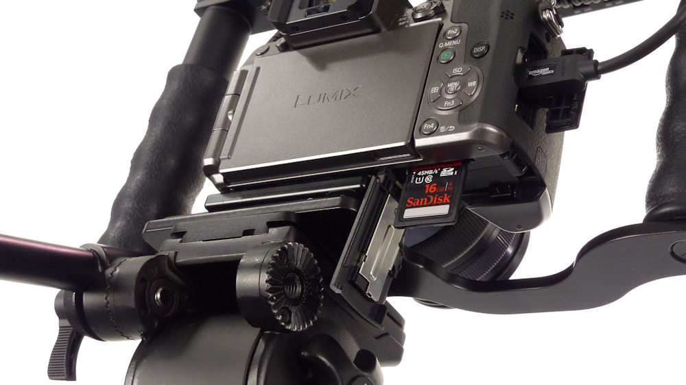 ALZO Liberator Battery Door Clearance Plate for Panasonic Lumix G7 on tripod