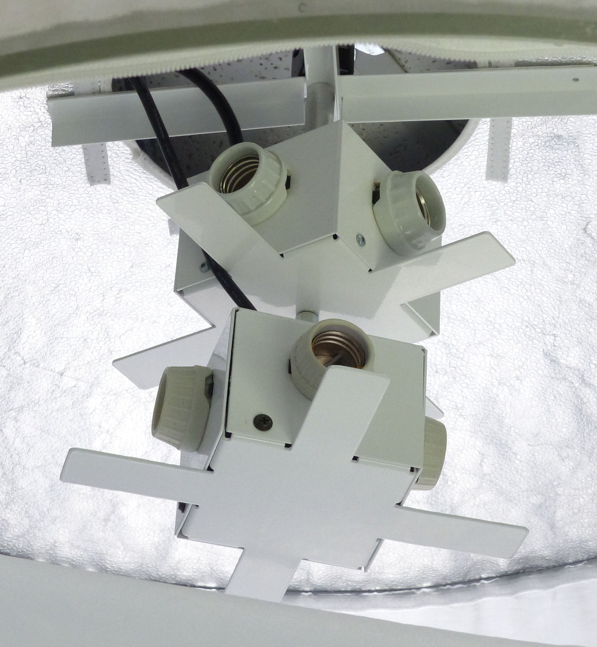 ALZO Duplex Socket Drum Light and Diffuser with 8 Bulb Capacity, No Bulbs inside drum