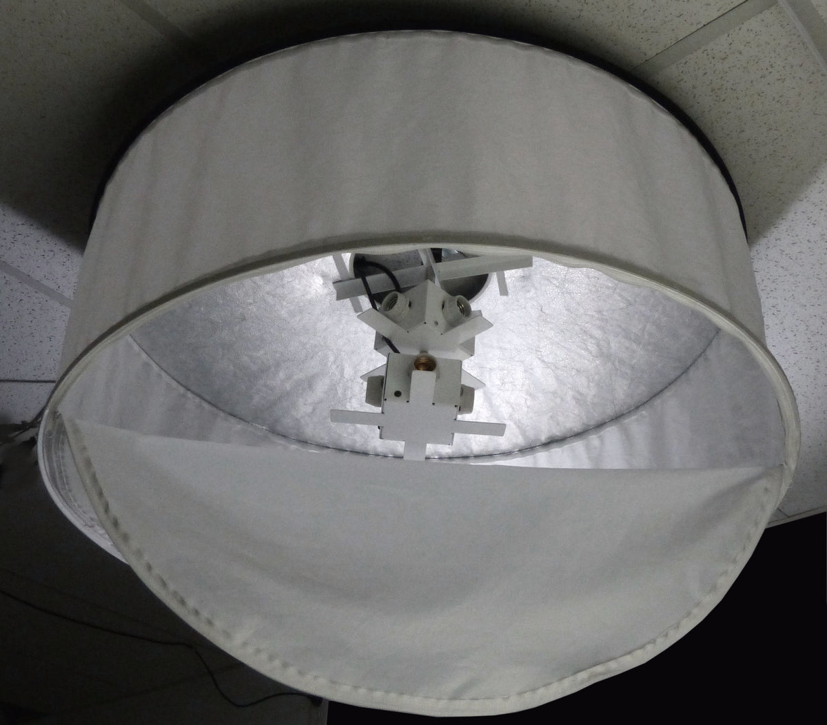 ALZO Duplex Socket Drum Light and Diffuser with 8 Bulb Capacity, No Bulbs