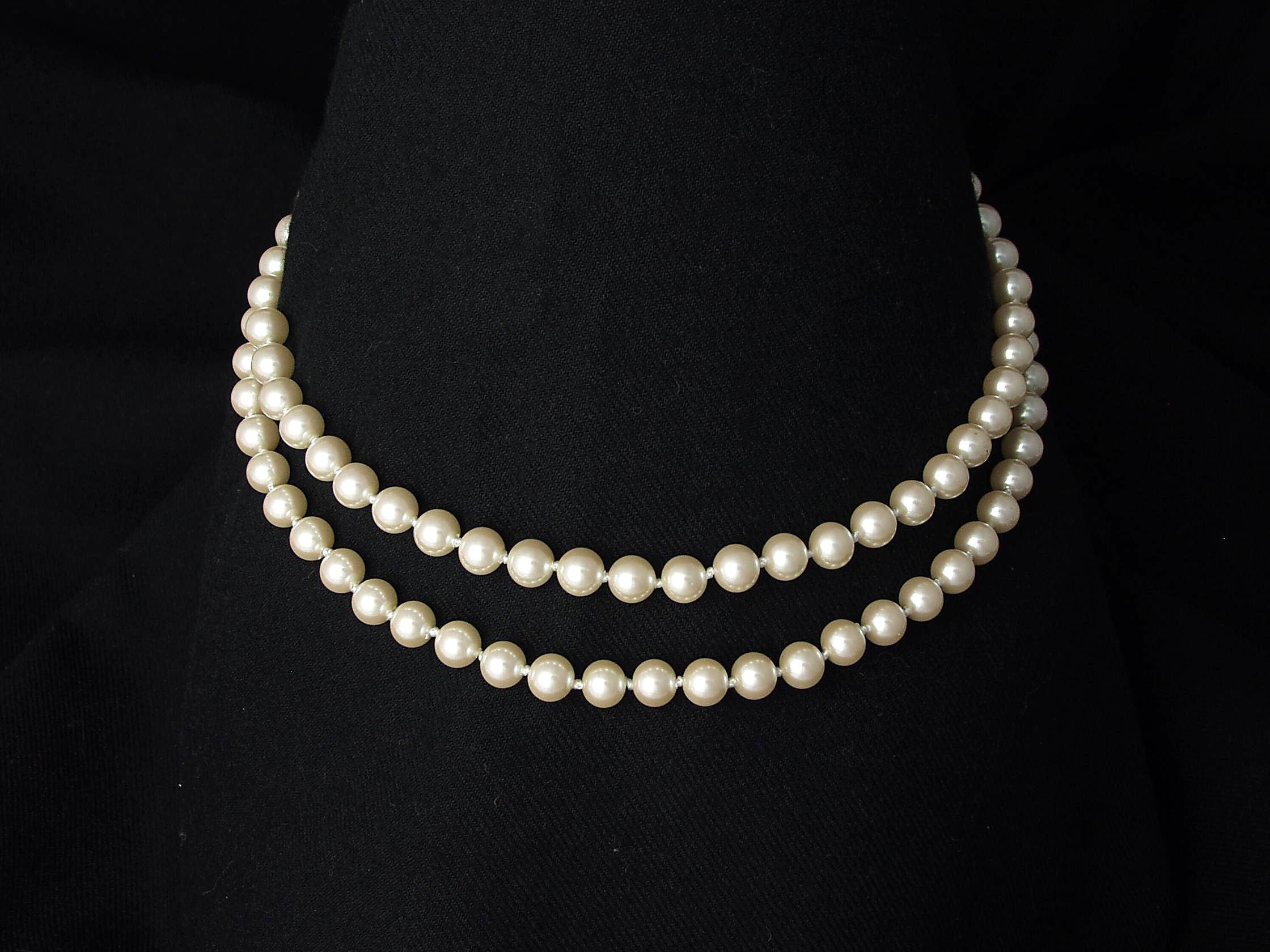 ALZO Small Black Photo Riser Platform 11x11 Inches for Jewelry & Produ ...