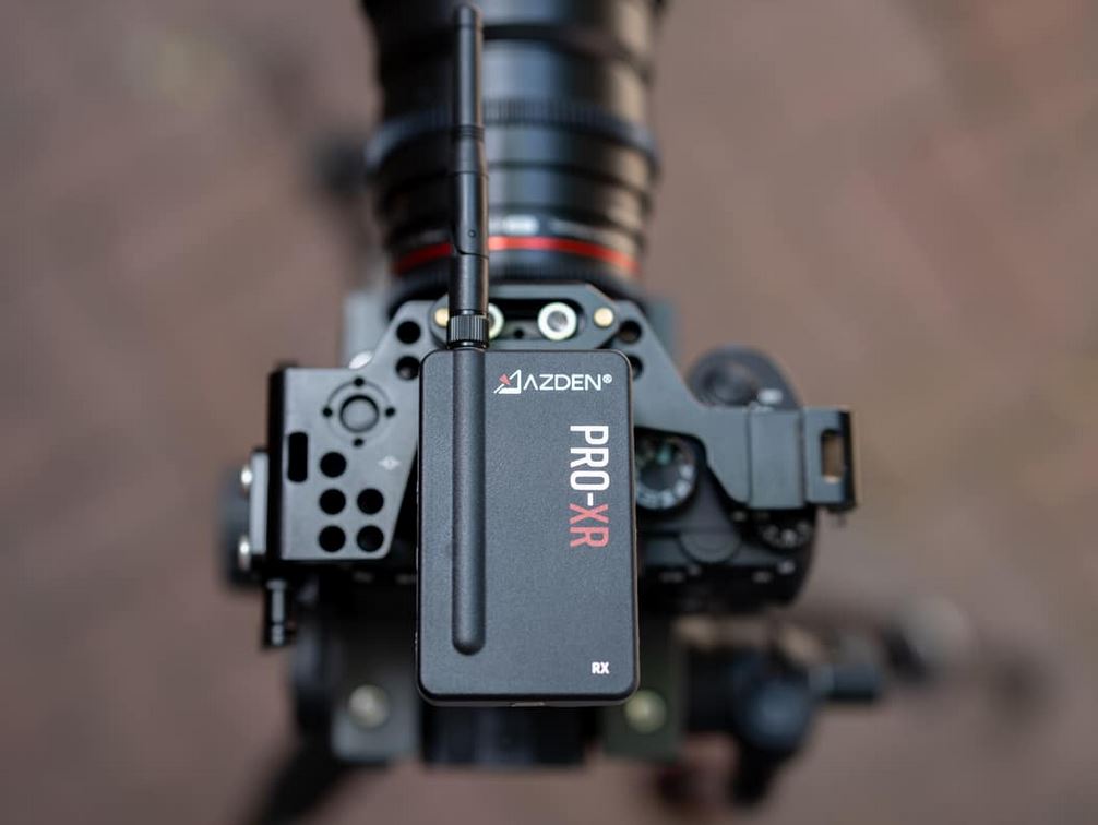 AZDEN PRO-XR Digital Wireless Lavalier Microphone Kit with XLR cord for camcorders